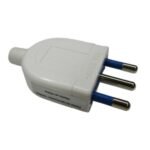 Enchufe macho con tierra 16A – BLANCO